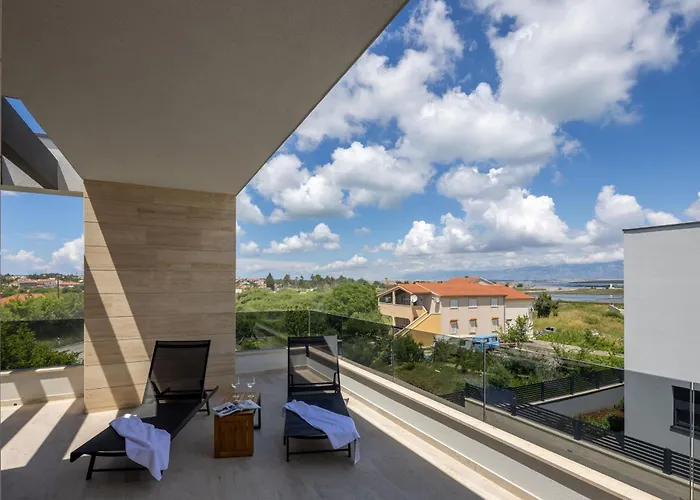 Leonarda Zadarvillas Villa Nin